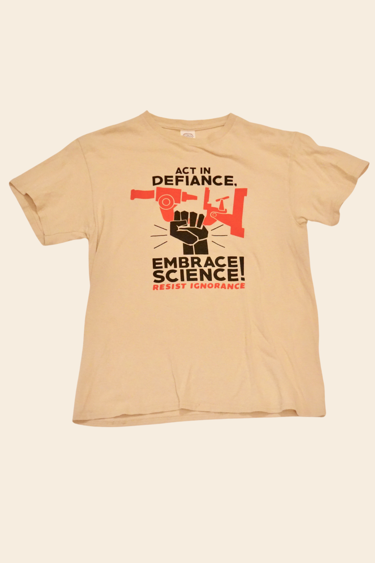 VINTAGE EMBRACE SCIENCE T-SHIRT